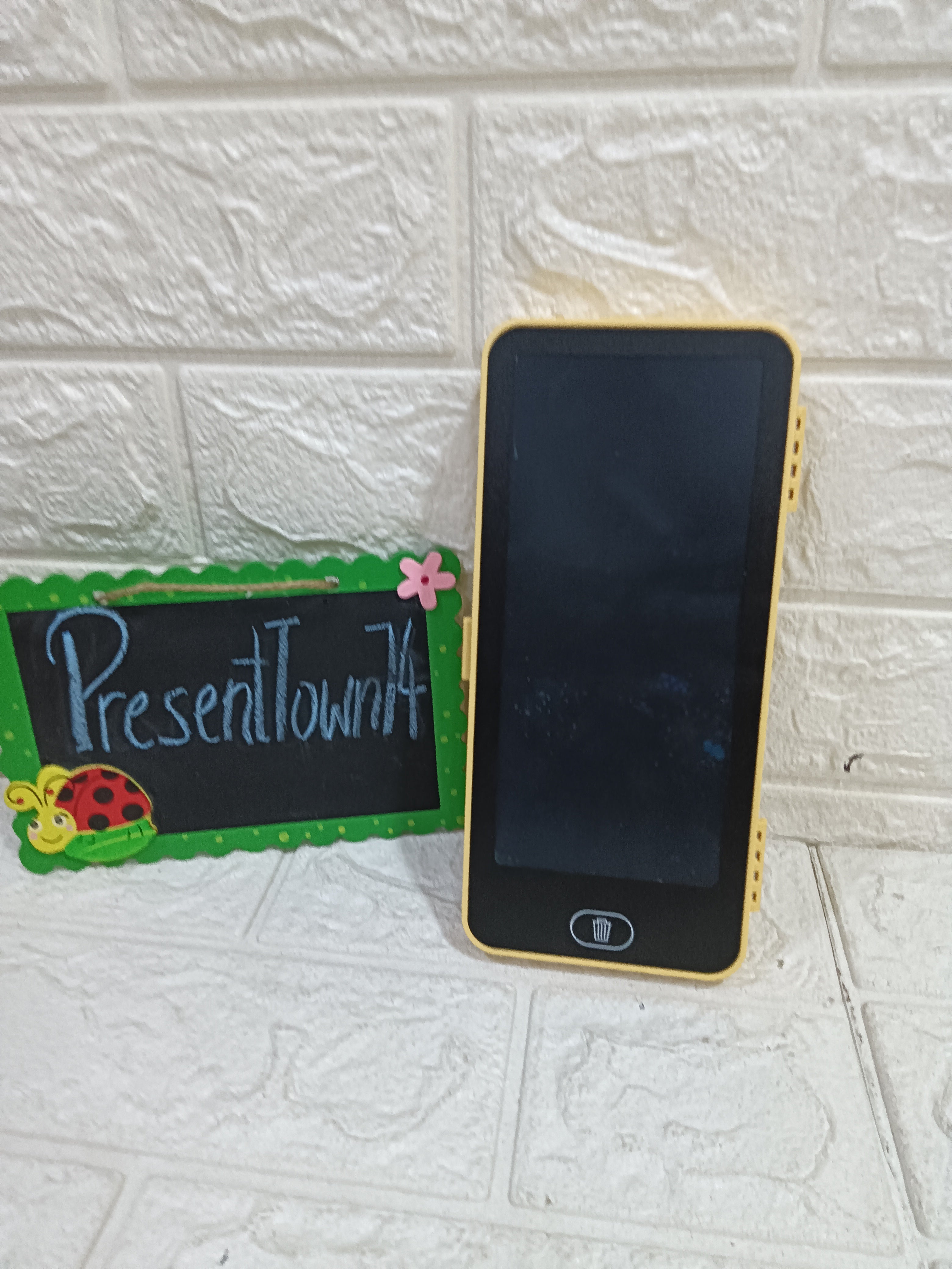 Unique Tab Geometry for Kids